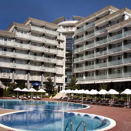 Perla Hotell 3*